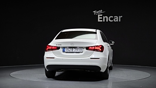 MERCEDES BENZ A-CLASS W177 2020