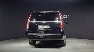 CADILLAC ESCALADE 2018