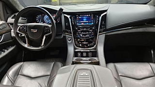 CADILLAC ESCALADE 2018