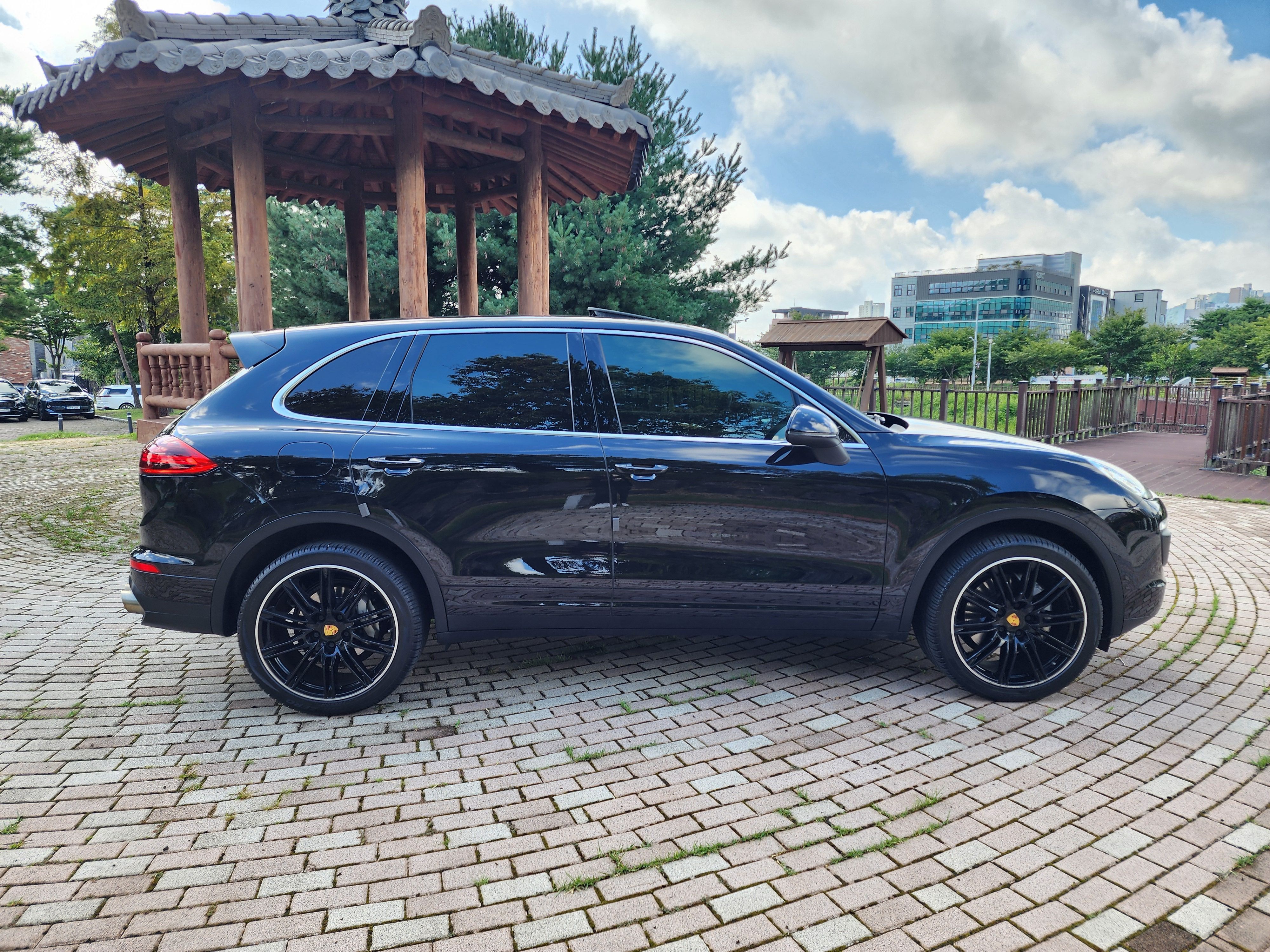 PORSCHE CAYENNE 2015