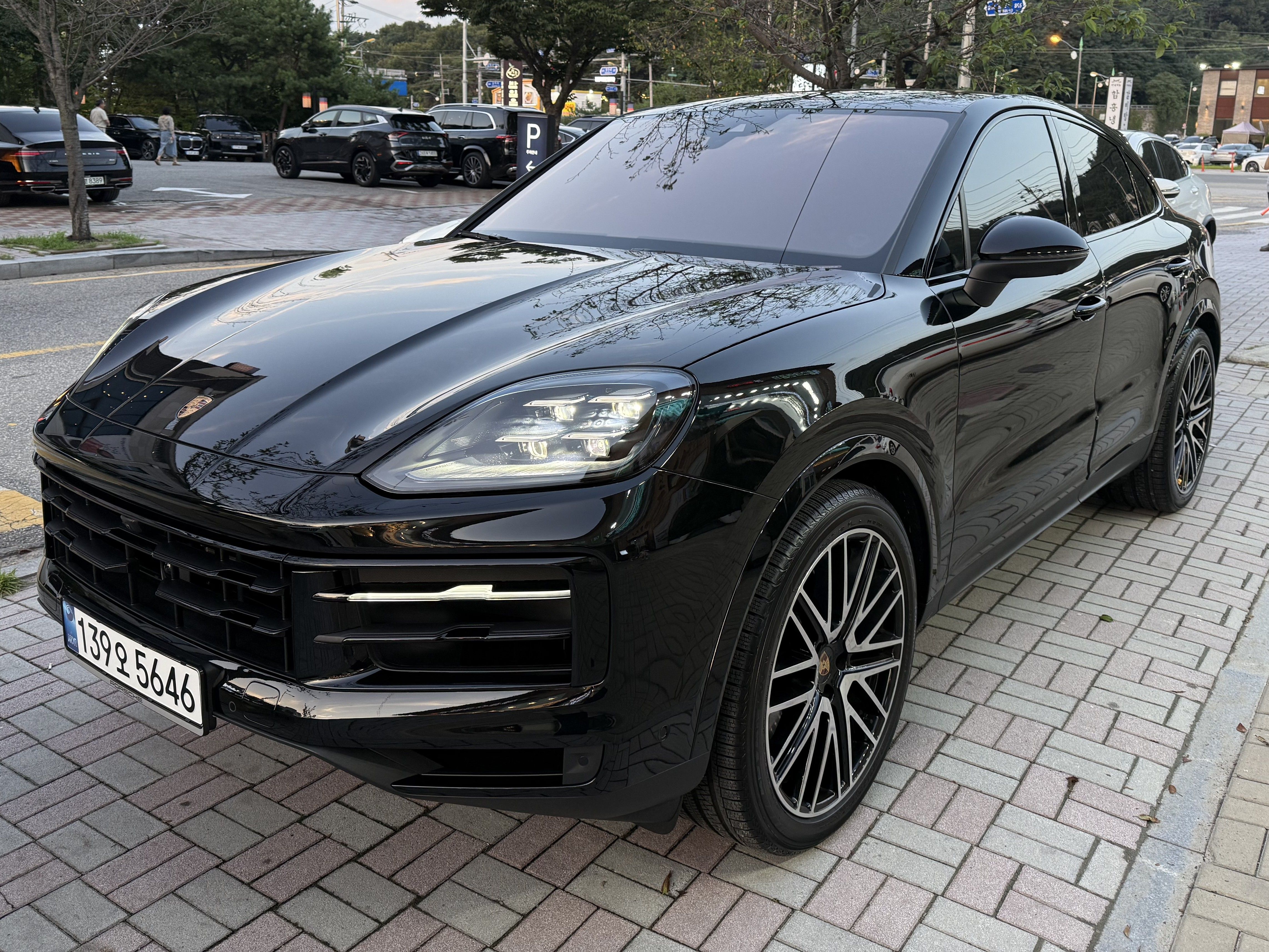 PORSCHE CAYENNE PO536 2024
