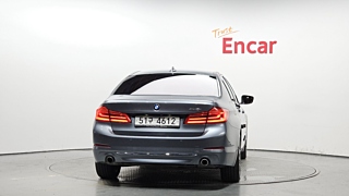 BMW 5-SERIES G30 2018