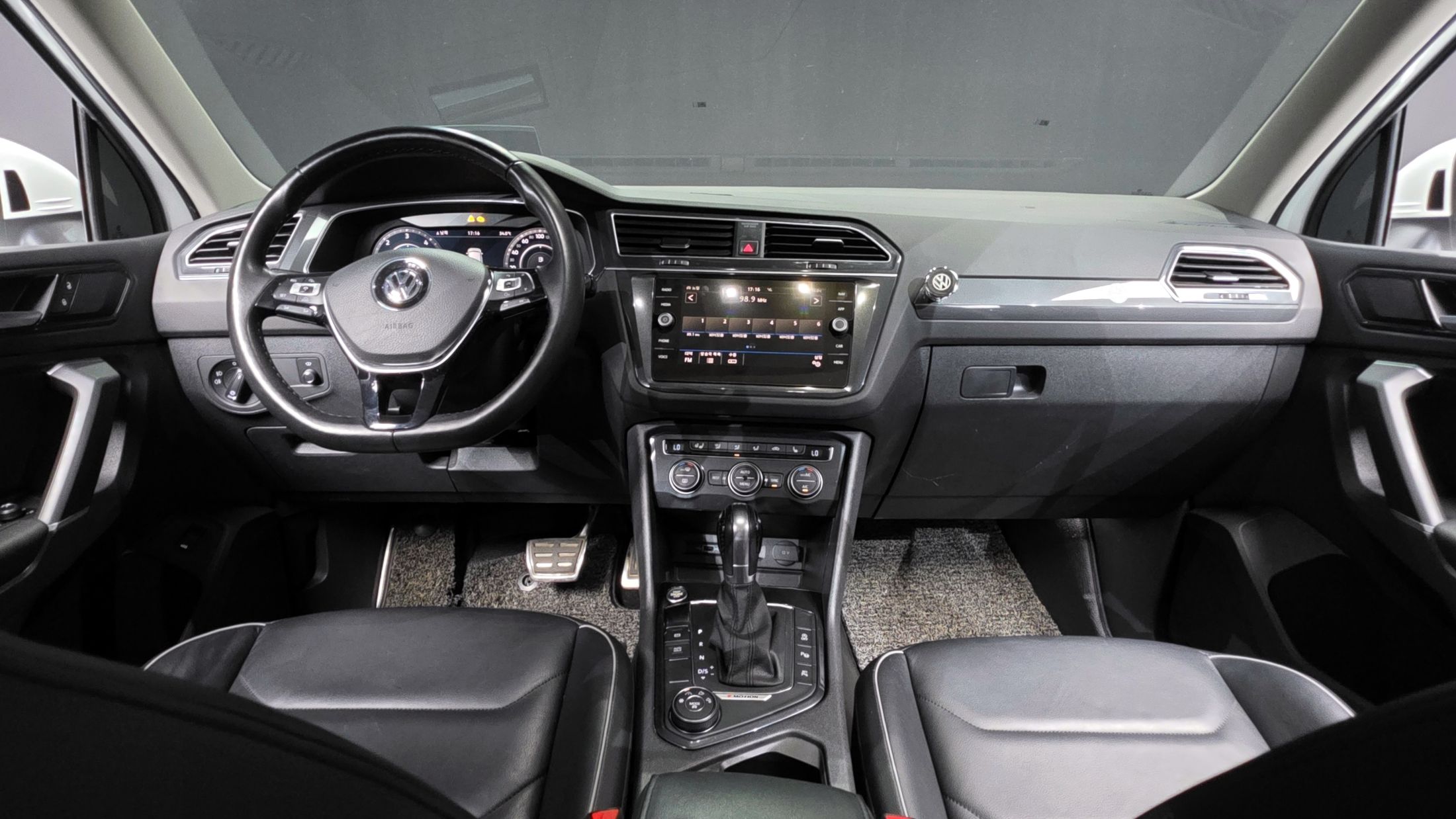 VOLKSWAGEN TIGUAN 2018