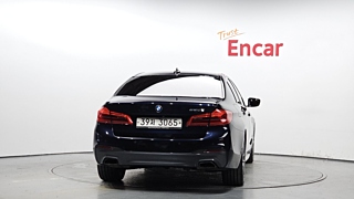 BMW 5-SERIES G30 2018
