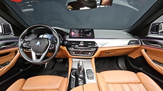 BMW 5-SERIES G30 2018