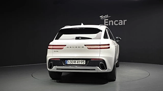 GENESIS GV70 2024