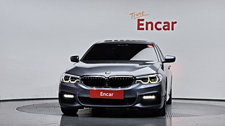 BMW 5-SERIES G30 2019