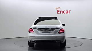 MERCEDES BENZ E-CLASS W213 2016