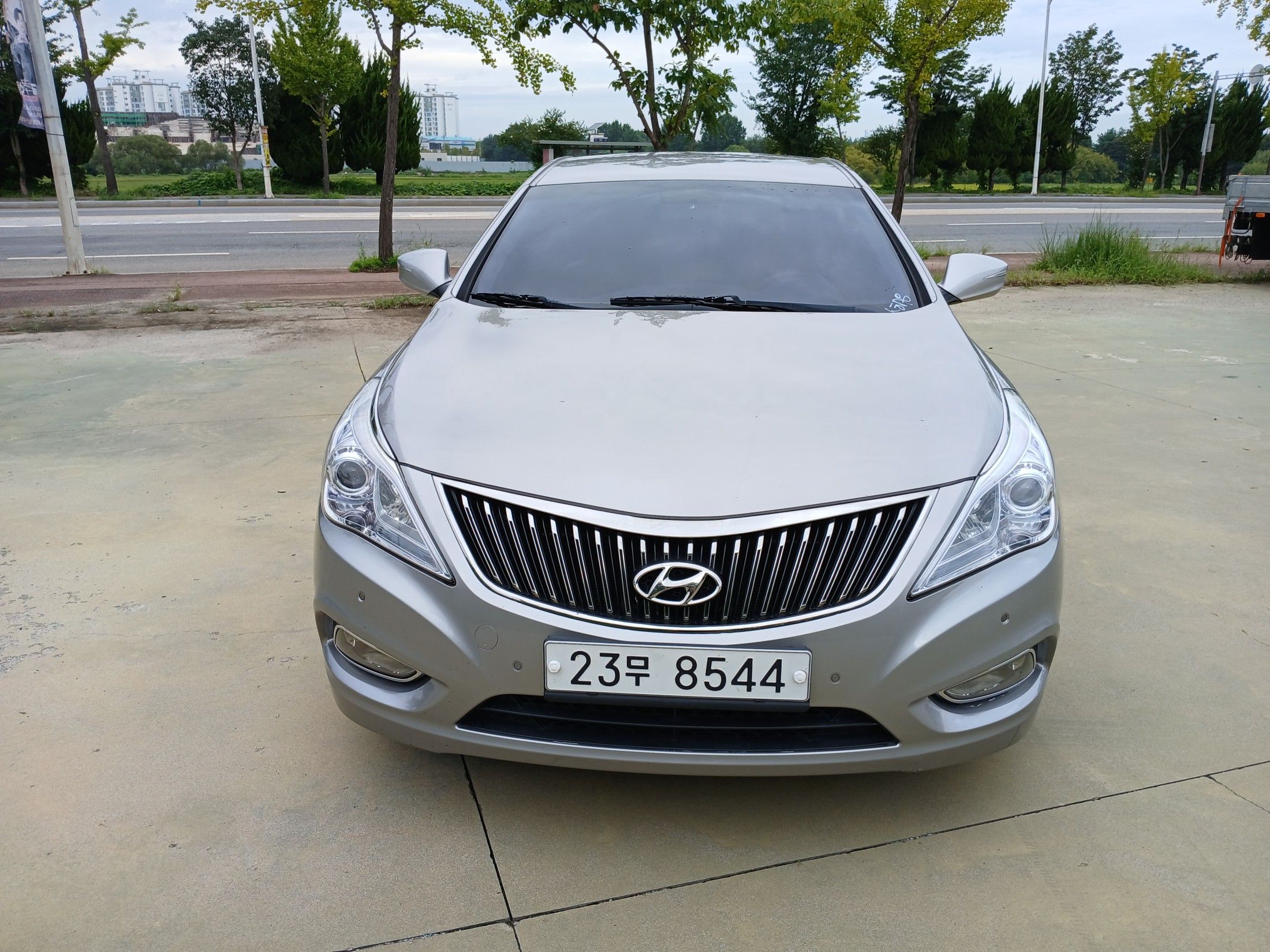 HYUNDAI GRANDEUR HG 2014