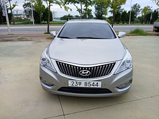 HYUNDAI GRANDEUR HG 2014