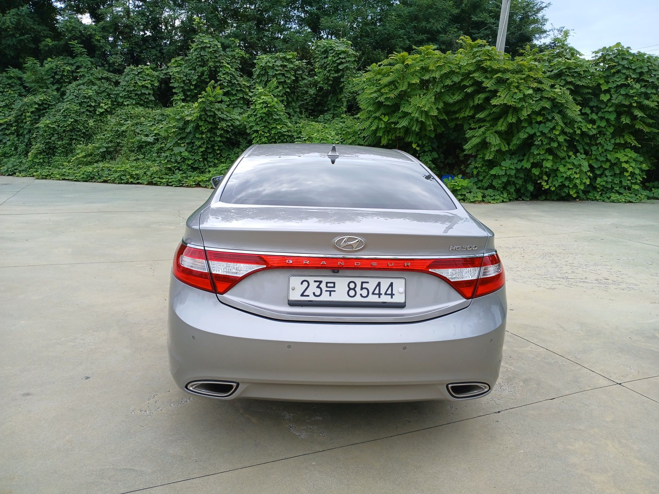 HYUNDAI GRANDEUR HG 2014