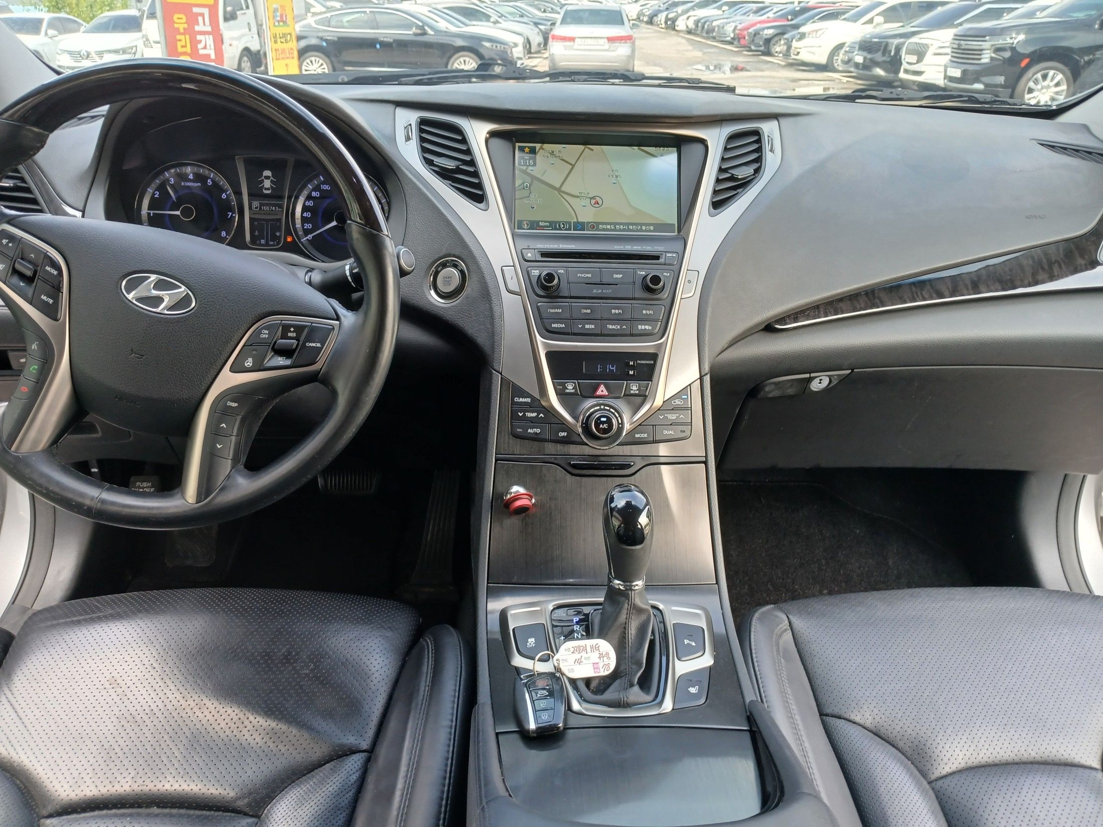 HYUNDAI GRANDEUR HG 2014