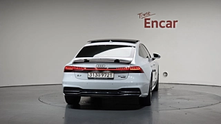 AUDI A7 4K 2020