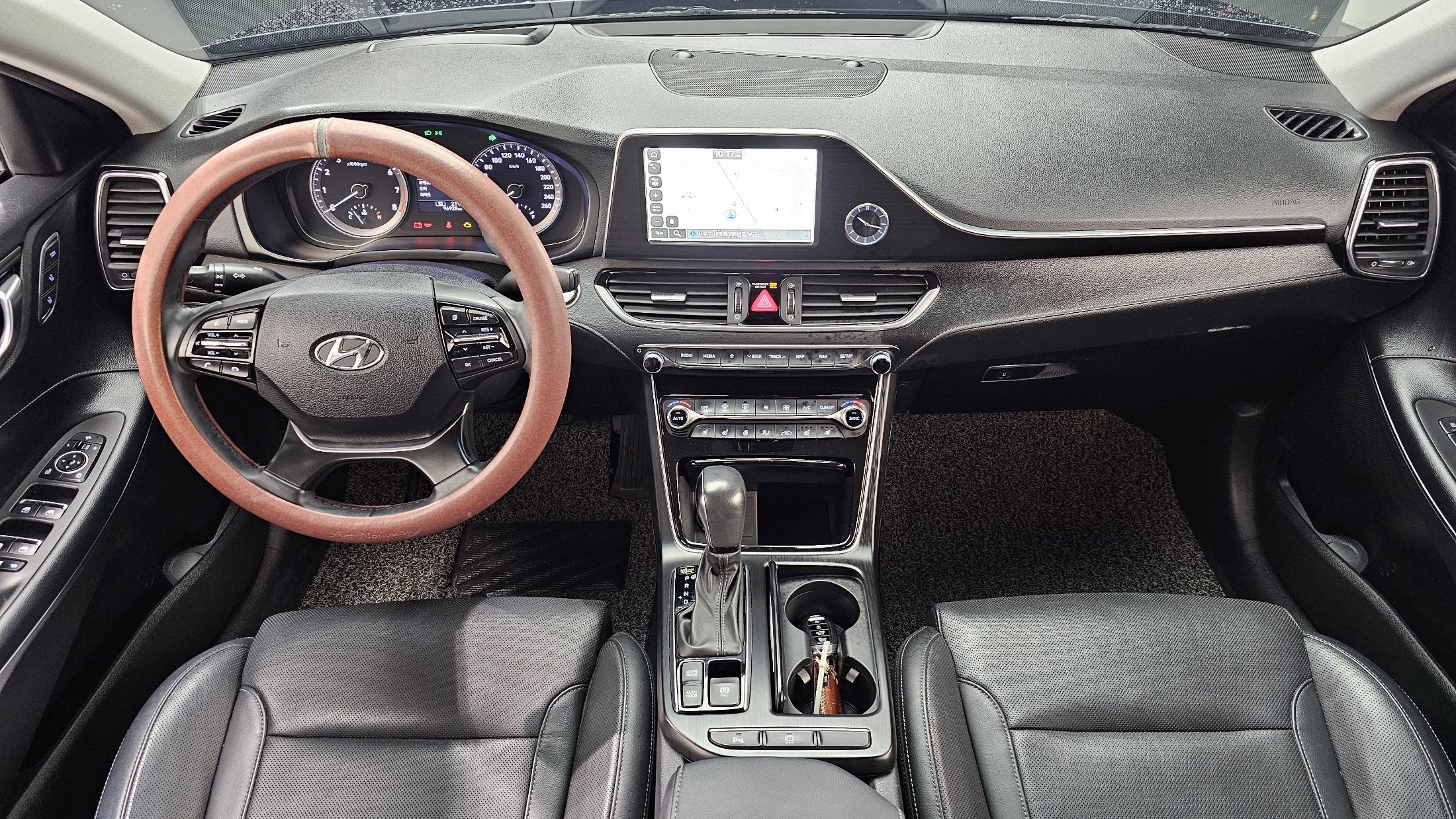 HYUNDAI GRANDEUR IG 2017