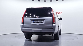 CADILLAC ESCALADE 2017