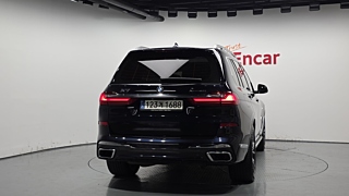 BMW X7 G07 2021