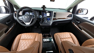 TOYOTA SIENNA 2018