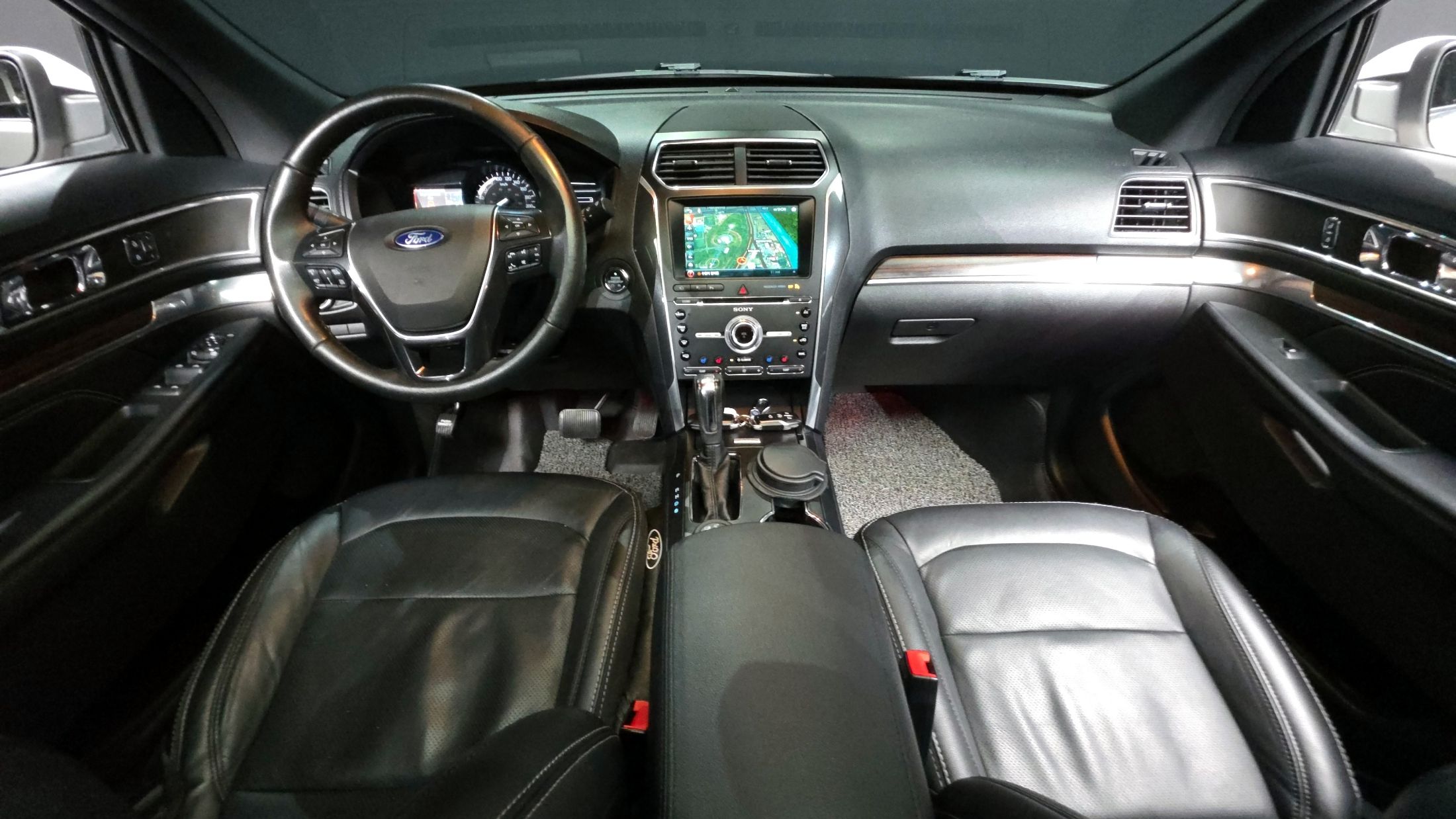 FORD EXPLORER 2017