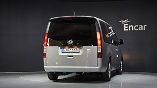 HYUNDAI STARIA 2024