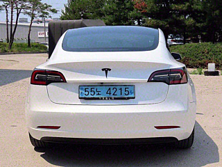 TESLA MODEL 3 2021