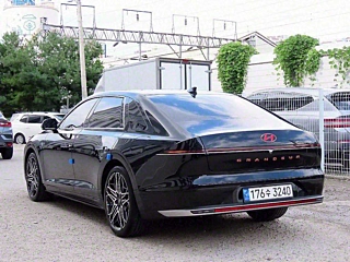 HYUNDAI GRANDEUR GN7 2023