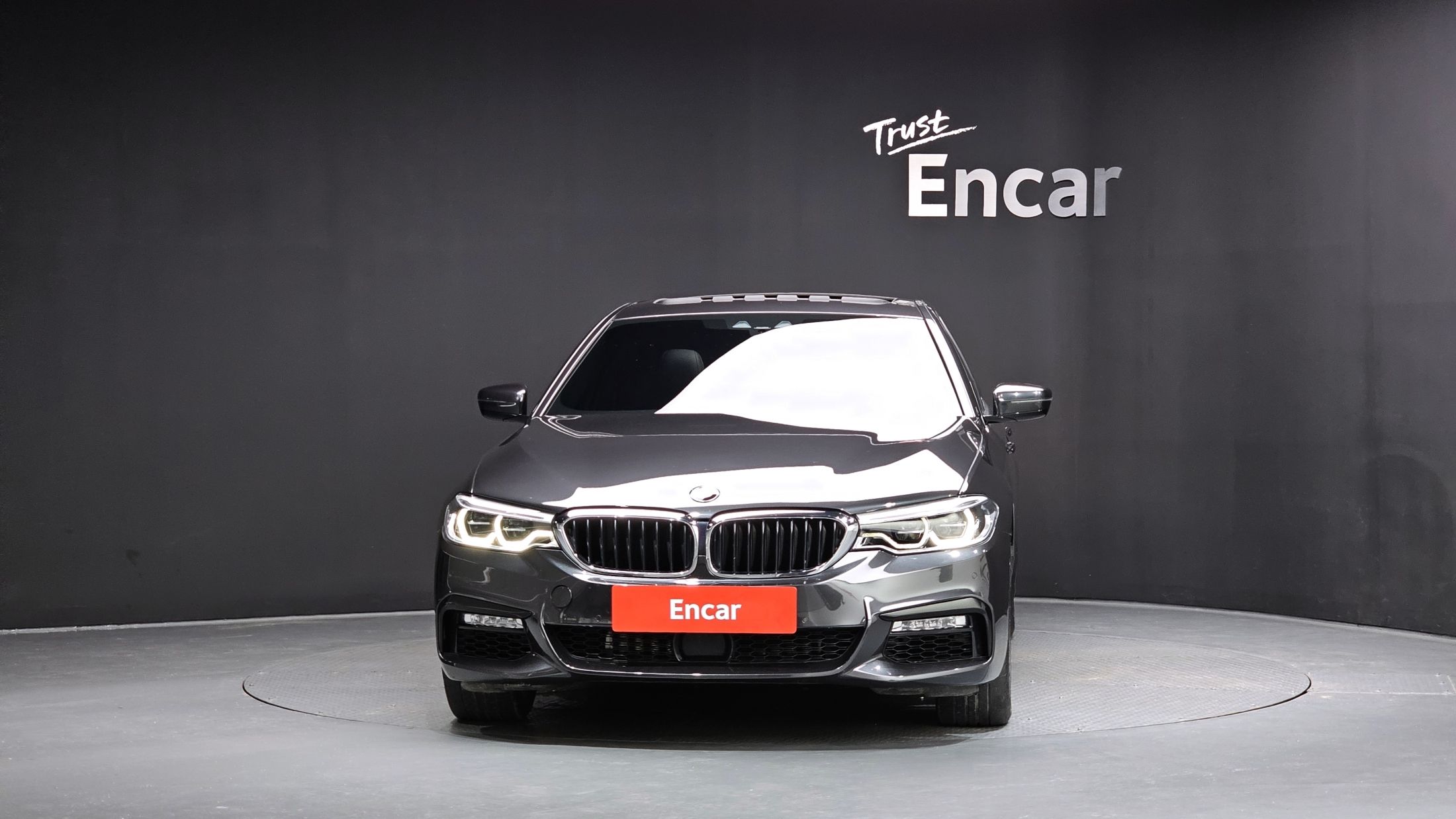 BMW 5-SERIES G30 2017