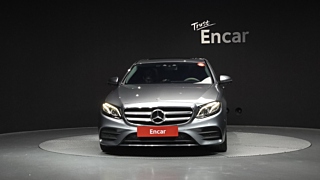 MERCEDES BENZ E-CLASS W213 2019