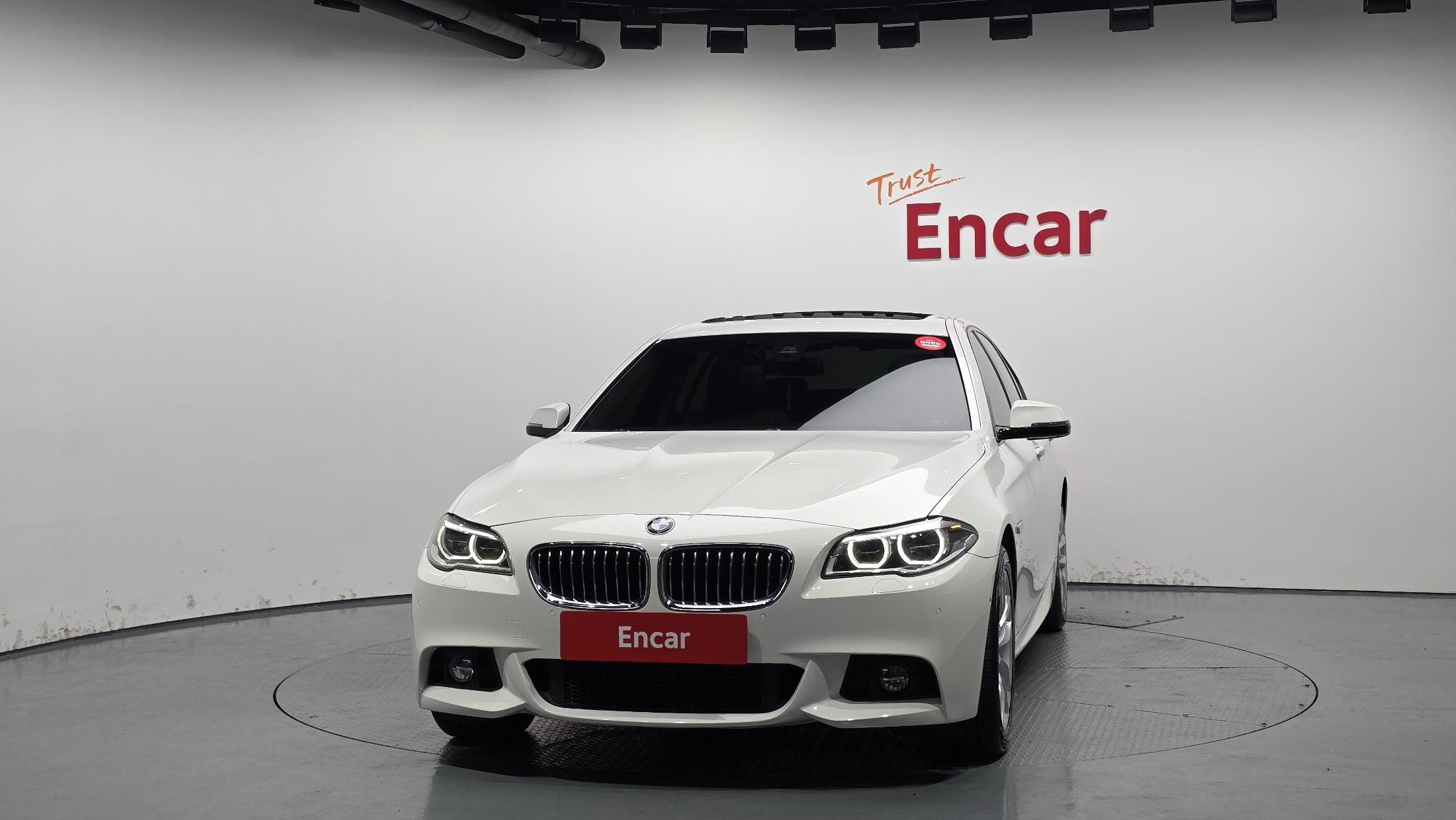 BMW 5-SERIES F10 2016