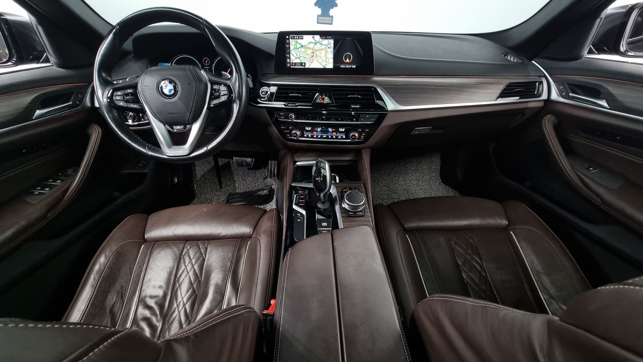 BMW 5-SERIES G30 2017
