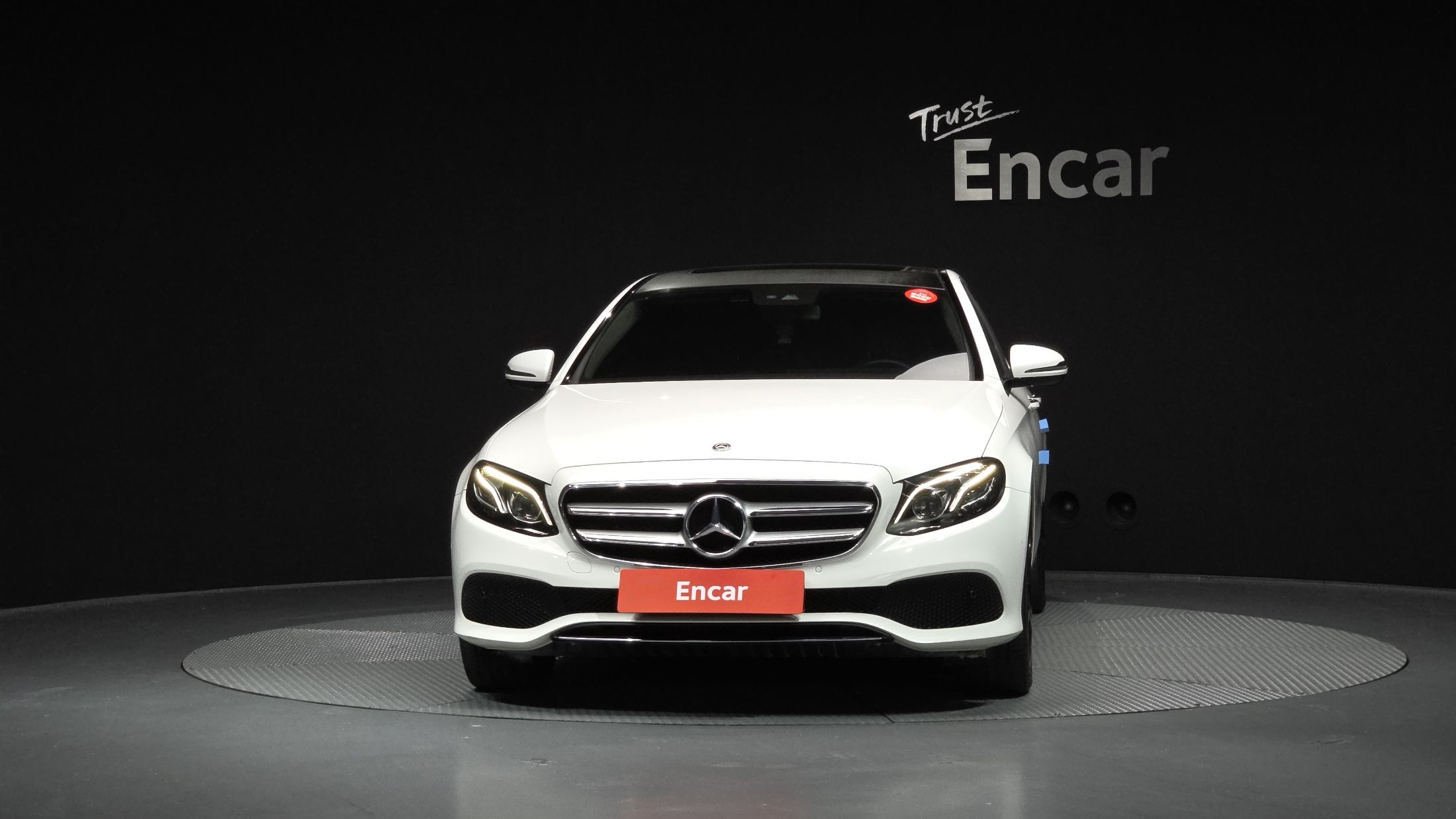 MERCEDES BENZ E-CLASS W213 2019