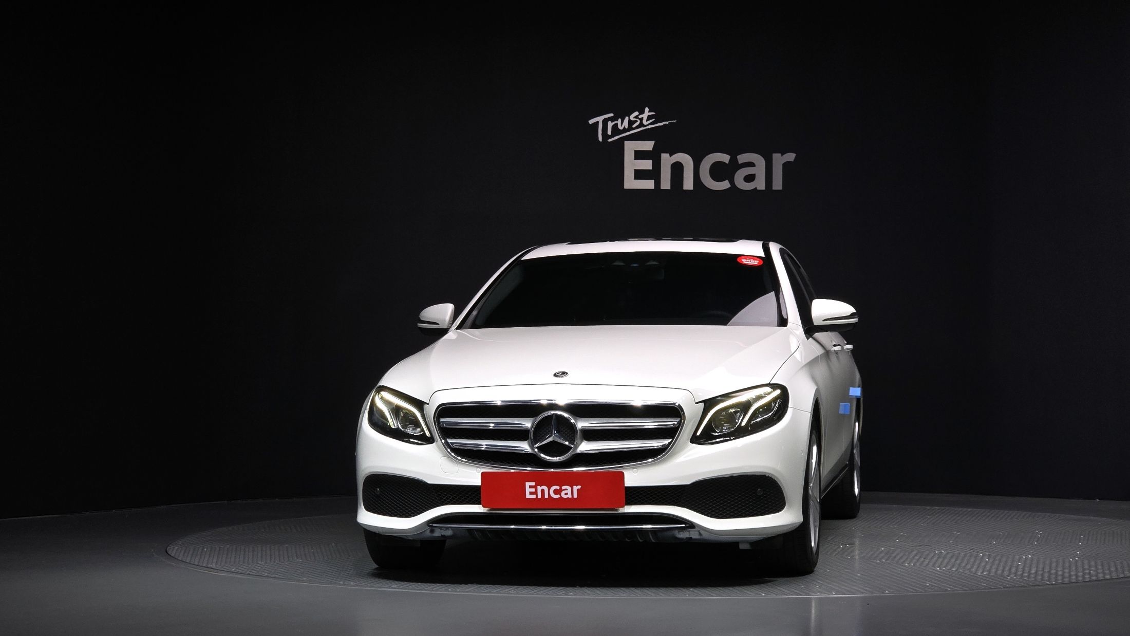 MERCEDES BENZ E-CLASS W213 2017