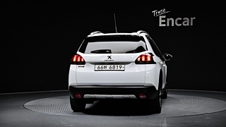 PEUGEOT 2008 2018