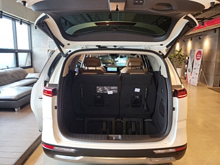 KIA CARNIVAL 2023