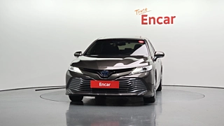 TOYOTA CAMRY XV70 2020