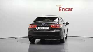 TOYOTA CAMRY XV70 2020