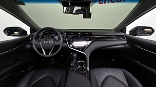 TOYOTA CAMRY XV70 2020
