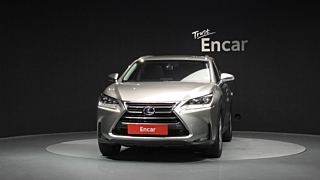 LEXUS NX300H 2016