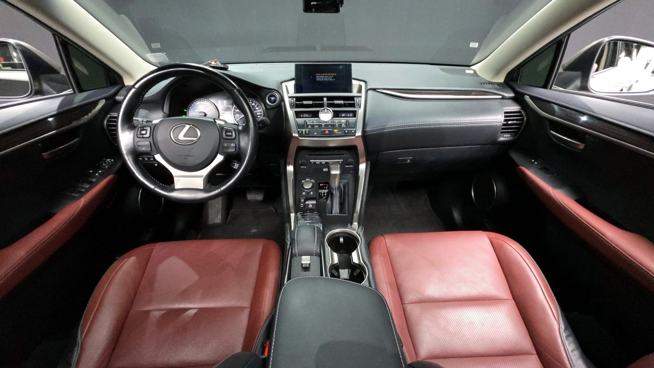LEXUS NX300H 2016