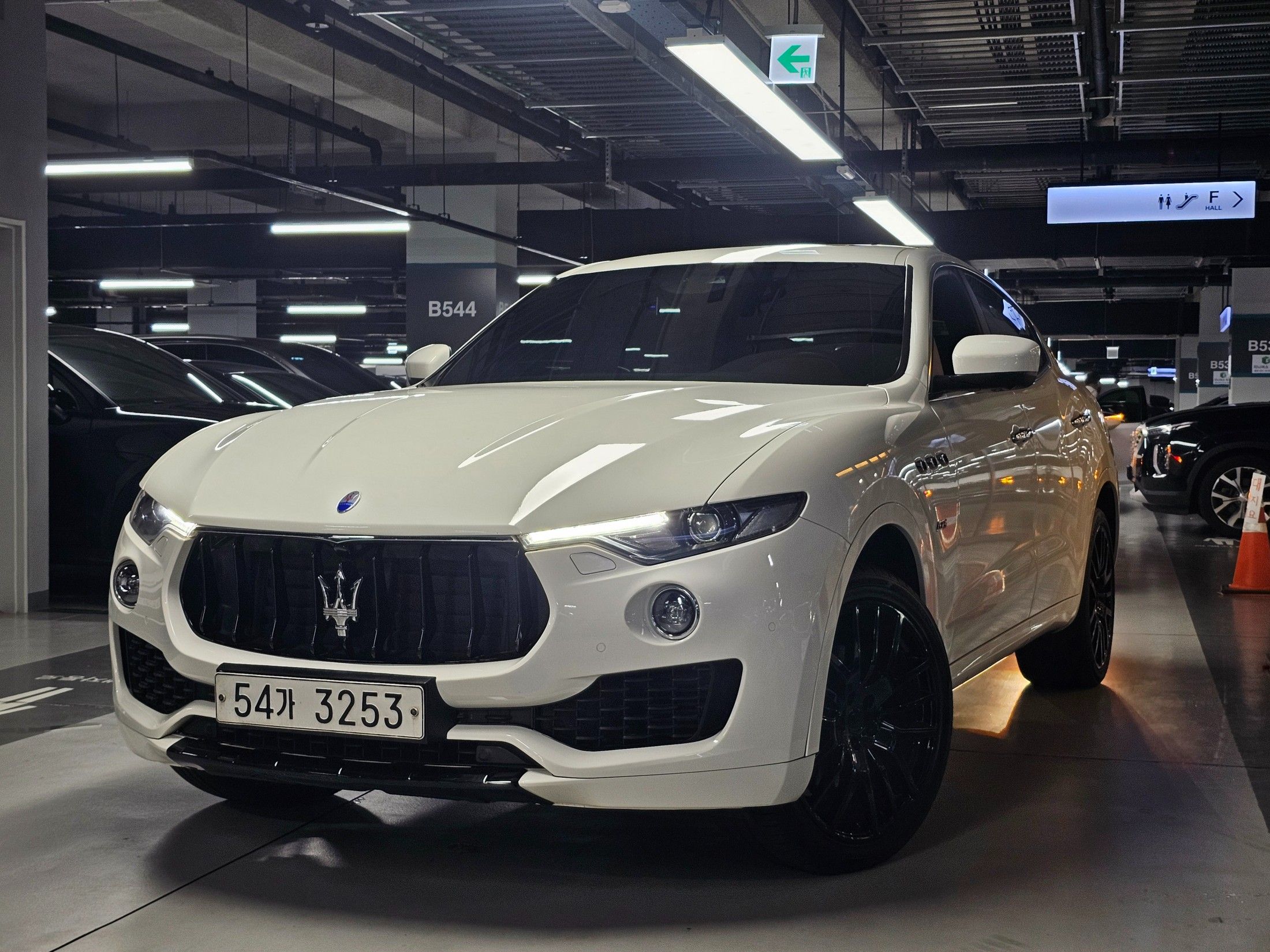 MASERATI LEVANTE 2017