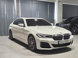 BMW 5-SERIES G30 2023
