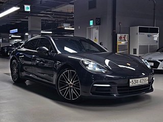 PORSCHE PANAMERA 971 2018