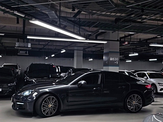 PORSCHE PANAMERA 971 2018