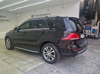 MERCEDES BENZ GLE-CLASS W166 2016