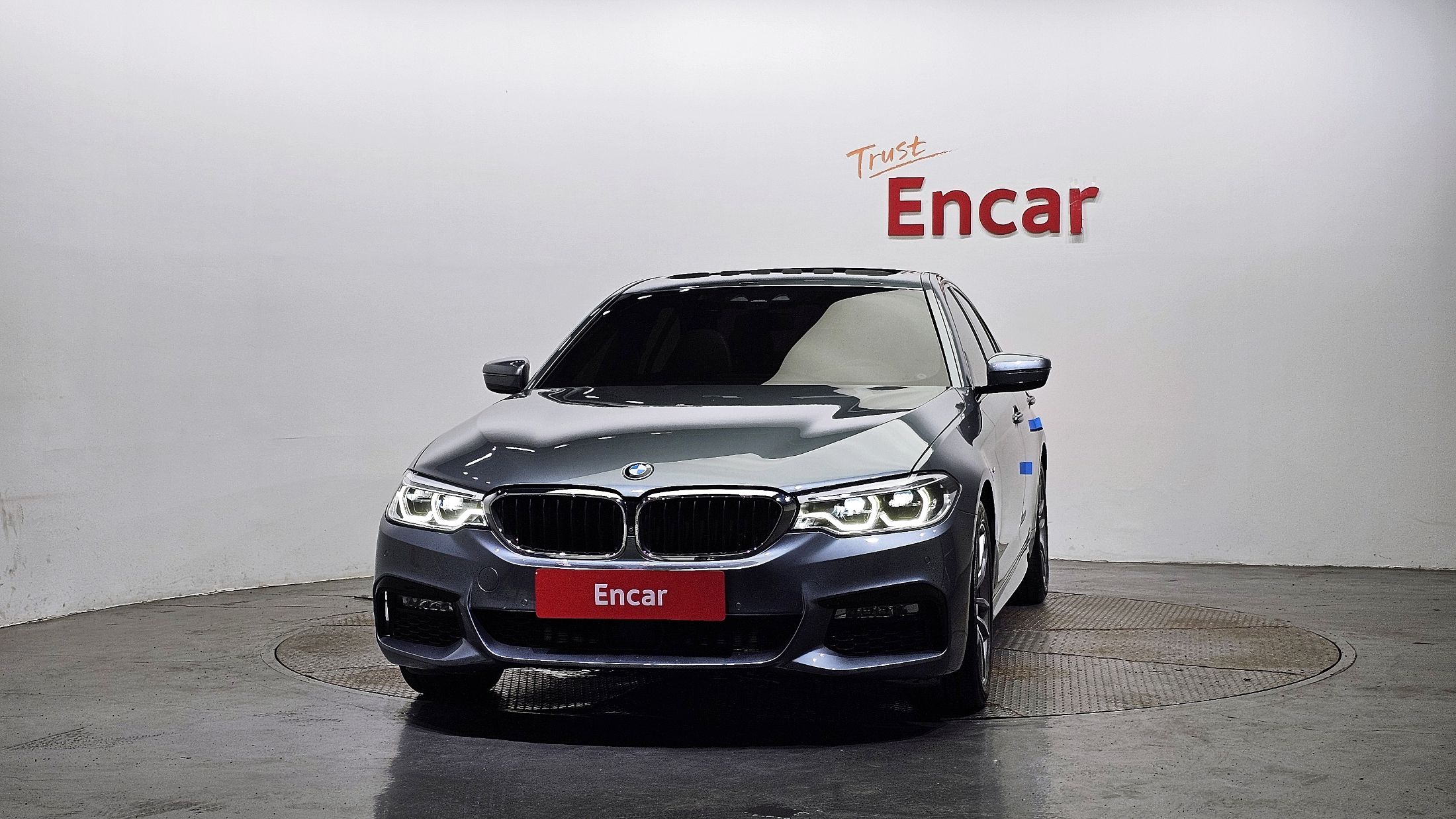 BMW 5-SERIES G30 2017