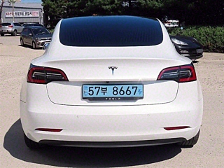 TESLA MODEL 3 2020