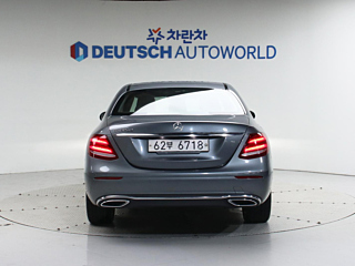 MERCEDES BENZ E-CLASS W213 2017