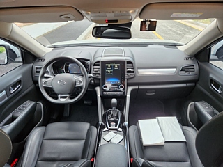 SAMSUNG QM6 2021