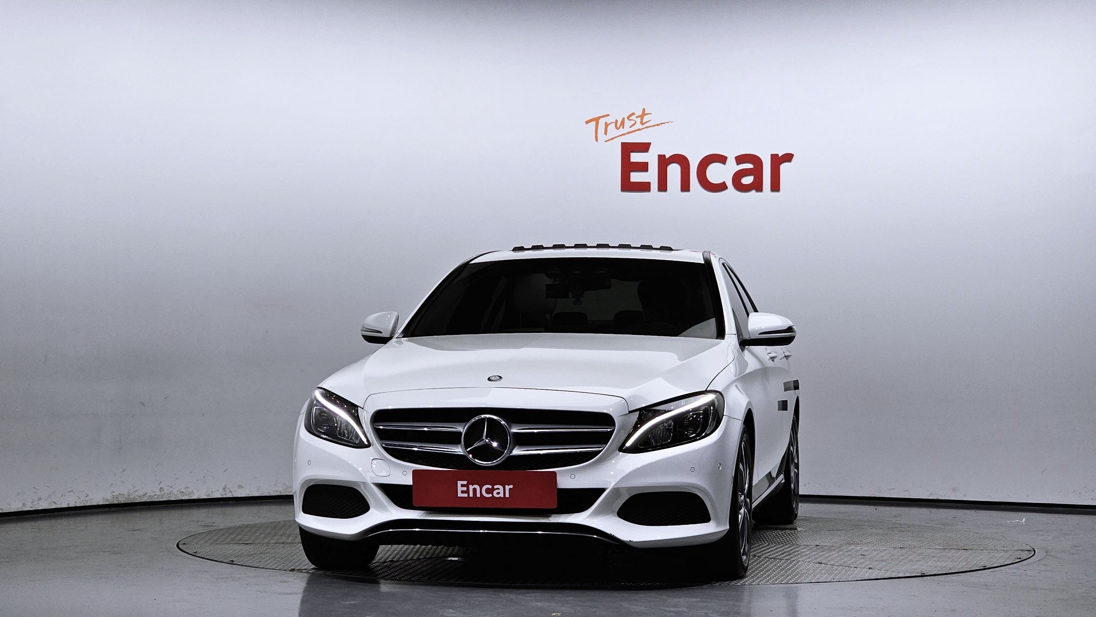 MERCEDES BENZ C-CLASS W205 2016