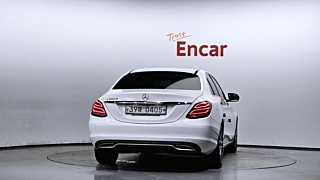 MERCEDES BENZ C-CLASS W205 2016