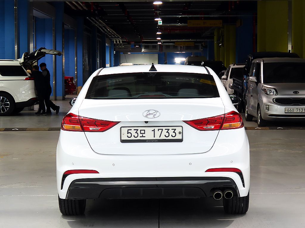 HYUNDAI AVANTE AD 2017